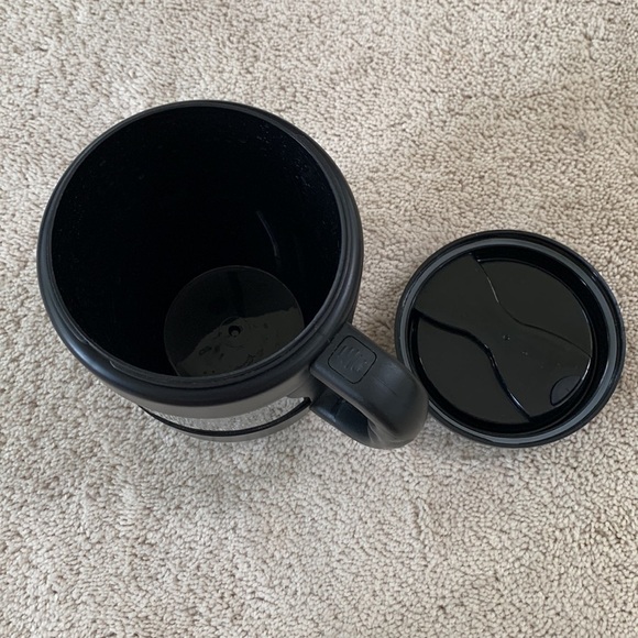 64 oz Embossed OSU Ohio State University Buckeyes “GO BUCKS” Insulated Thermos - Picture 7 of 10